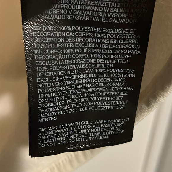 NWOT Women’s North Face TKA Glacier Quarter Zip Pullover Size Medium - Picture 4 of 4